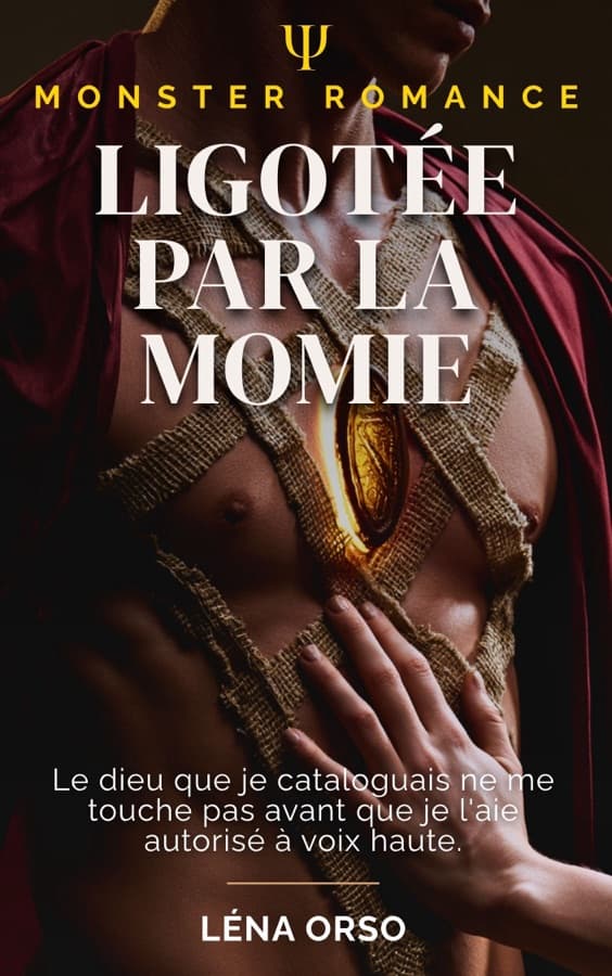 Couverture de Ligotée par la momie